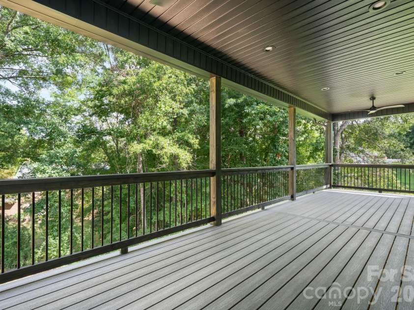 730 Chatsworth Circle, Lenoir, NC 28645.  MLS# CAR4385492, YatesRealty ID 24639. 