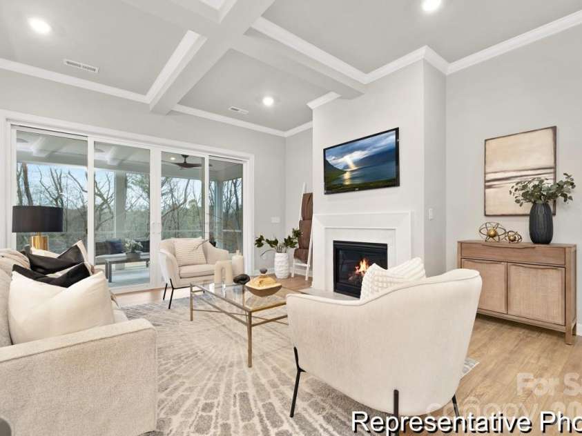 1815 Hunter Oaks Lane, Lincolnton, NC 28092.  MLS# CAR4337765, YatesRealty ID 2464. 