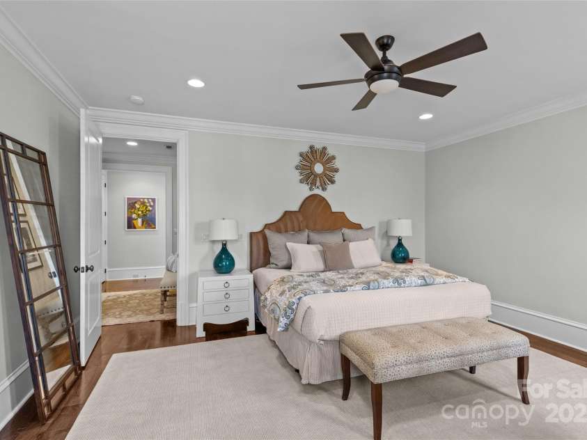 303 Hillside Avenue, Charlotte, NC 28209.  MLS# CAR4216911, YatesRealty ID 2464. 