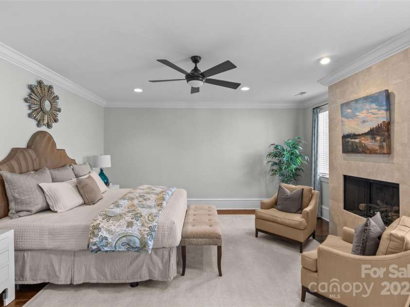 303 Hillside Avenue, Charlotte, NC 28209.  MLS# CAR4216911, YatesRealty ID 2464. 