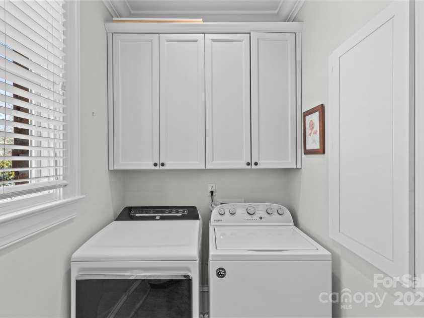 303 Hillside Avenue, Charlotte, NC 28209.  MLS# CAR4216911, YatesRealty ID 2464. 