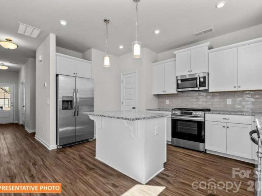 4239 Ruth Creek Court, Charlotte, NC 28216.  MLS# CAR4385601, YatesRealty ID 24640. 