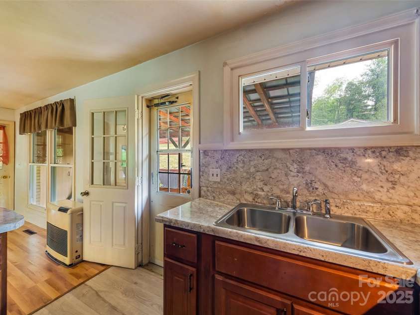 748 East Street, Waynesville, NC 28786.  MLS# CAR4259438, YatesRealty ID 24640. Kitchen