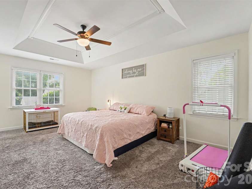 2272 Crosstrail Ridge, Rock Hill, SC 29732.  MLS# CAR4385538, YatesRealty ID 24641. Primary bedroom is large with trey ceiling and ceiling fan