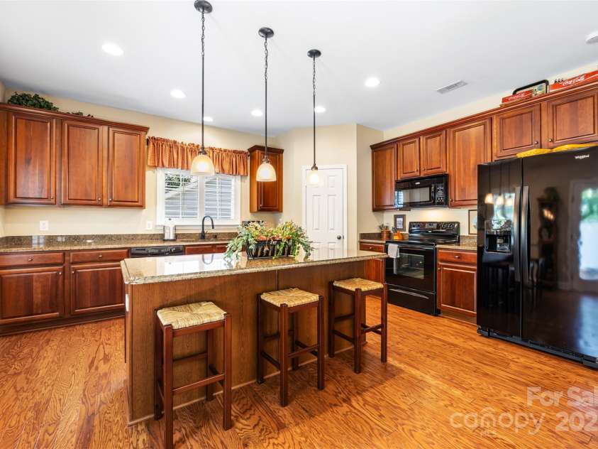 611 Tee Ridge Court, Fort Mill, SC 29715.  MLS# CAR4257193, YatesRealty ID 24641. 