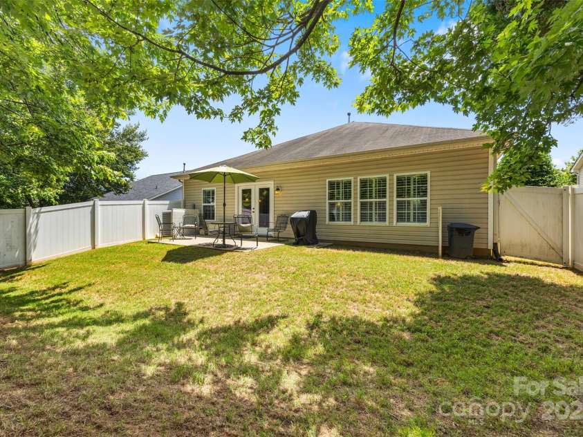 611 Tee Ridge Court, Fort Mill, SC 29715.  MLS# CAR4257193, YatesRealty ID 24641. 