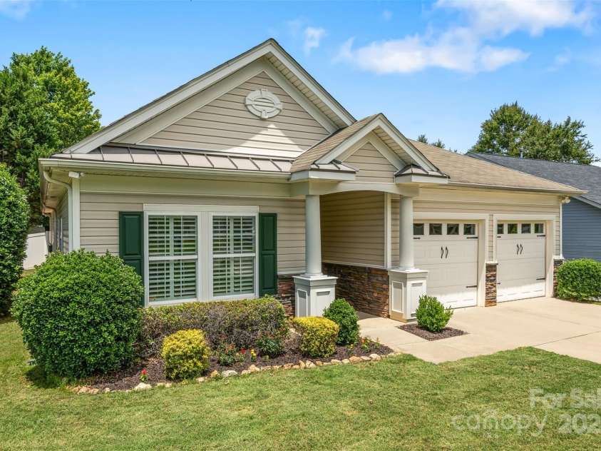 611 Tee Ridge Court, Fort Mill, SC 29715.  MLS# CAR4257193, YatesRealty ID 24641. 
