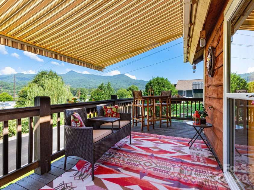 24 Carsen Loop, Waynesville, NC 28785.  MLS# CAR4274406, YatesRealty ID 24642. 