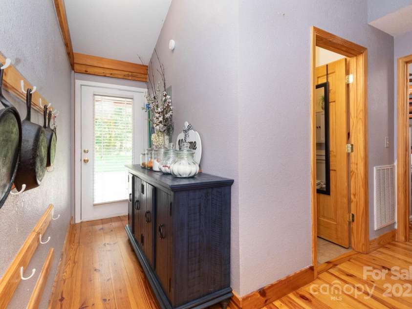 24 Carsen Loop, Waynesville, NC 28785.  MLS# CAR4274406, YatesRealty ID 24642. 