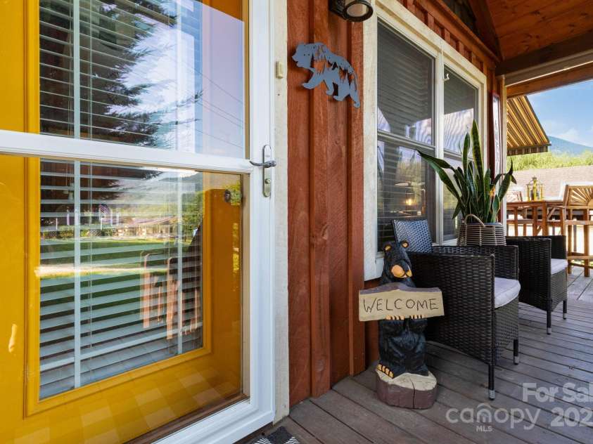 24 Carsen Loop, Waynesville, NC 28785.  MLS# CAR4274406, YatesRealty ID 24642. 