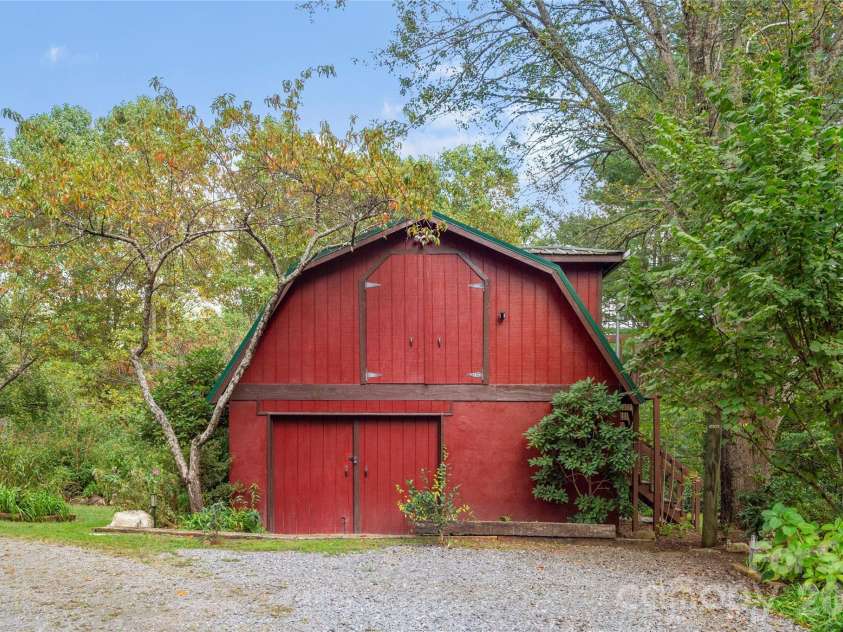 528 Padgettown Road, Black Mountain, NC 28711.  MLS# CAR4380747, YatesRealty ID 24642. Barn Front View