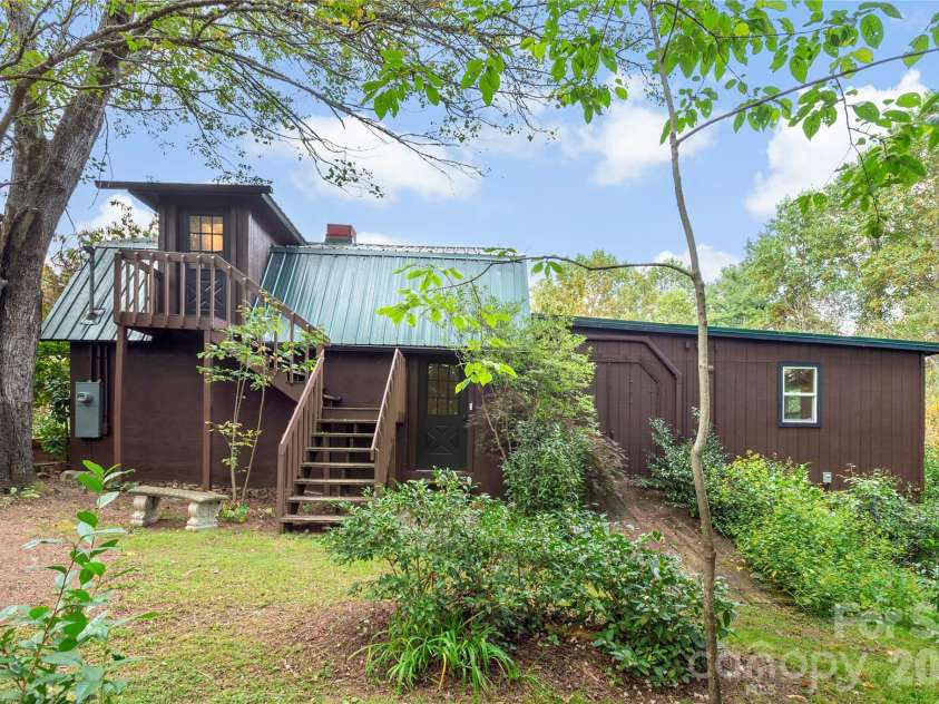 528 Padgettown Road, Black Mountain, NC 28711.  MLS# CAR4380747, YatesRealty ID 24642. Barn Side View