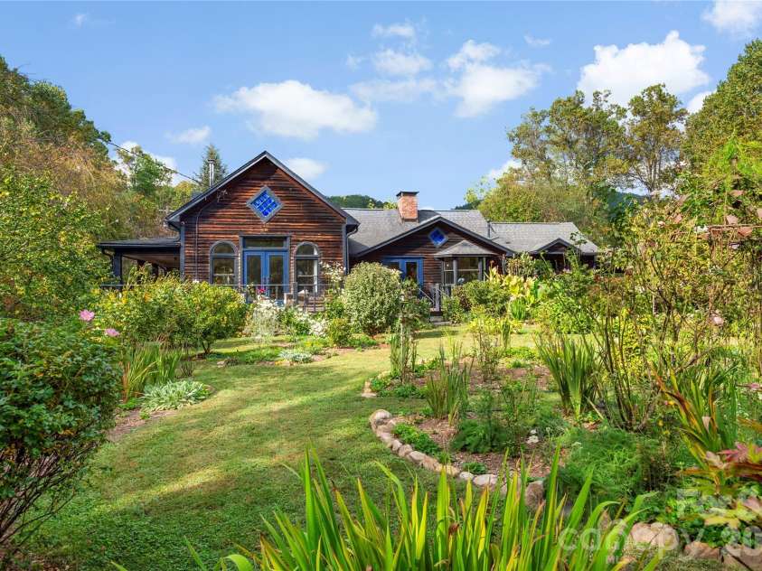 528 Padgettown Road, Black Mountain, NC 28711.  MLS# CAR4380747, YatesRealty ID 24642. Garden View