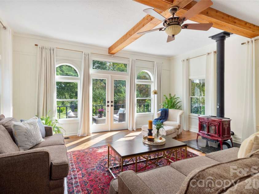528 Padgettown Road, Black Mountain, NC 28711.  MLS# CAR4380747, YatesRealty ID 24642. Living Room