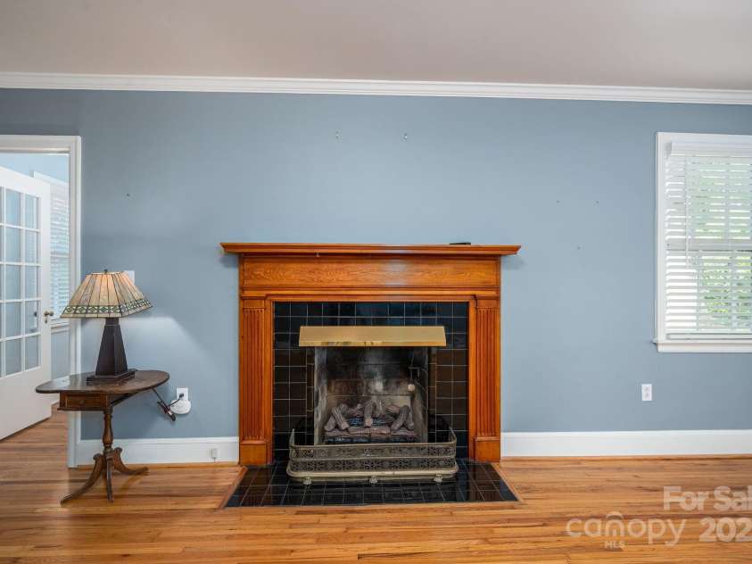 1220 Oakwood Avenue, Gastonia, NC 28052.  MLS# CAR4242343, YatesRealty ID 24643. 