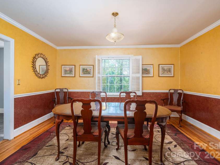 1220 Oakwood Avenue, Gastonia, NC 28052.  MLS# CAR4242343, YatesRealty ID 24643. 