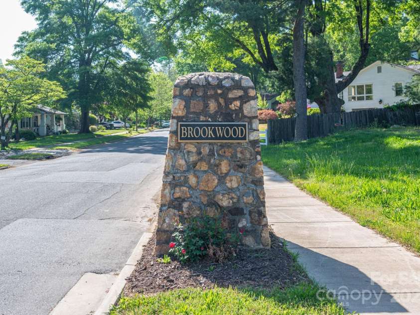 1220 Oakwood Avenue, Gastonia, NC 28052.  MLS# CAR4242343, YatesRealty ID 24643. 