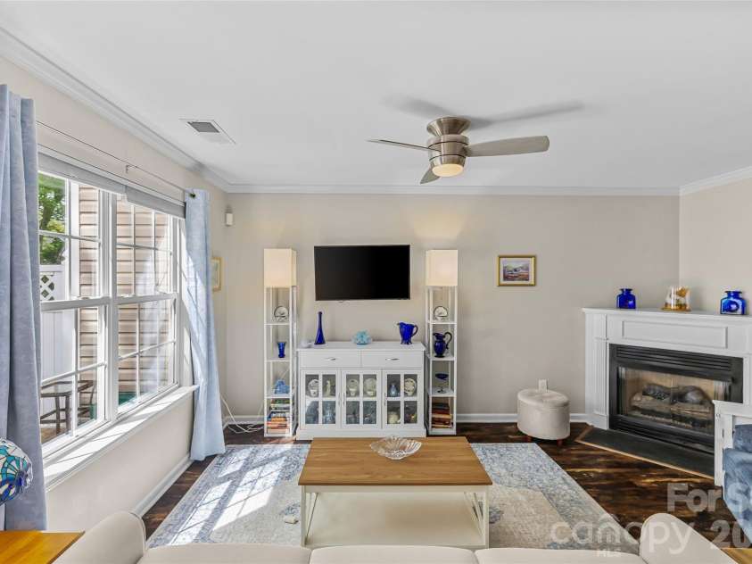 8733 Robinson Forest Drive, Charlotte, NC 28277.  MLS# CAR4366546, YatesRealty ID 24643. 