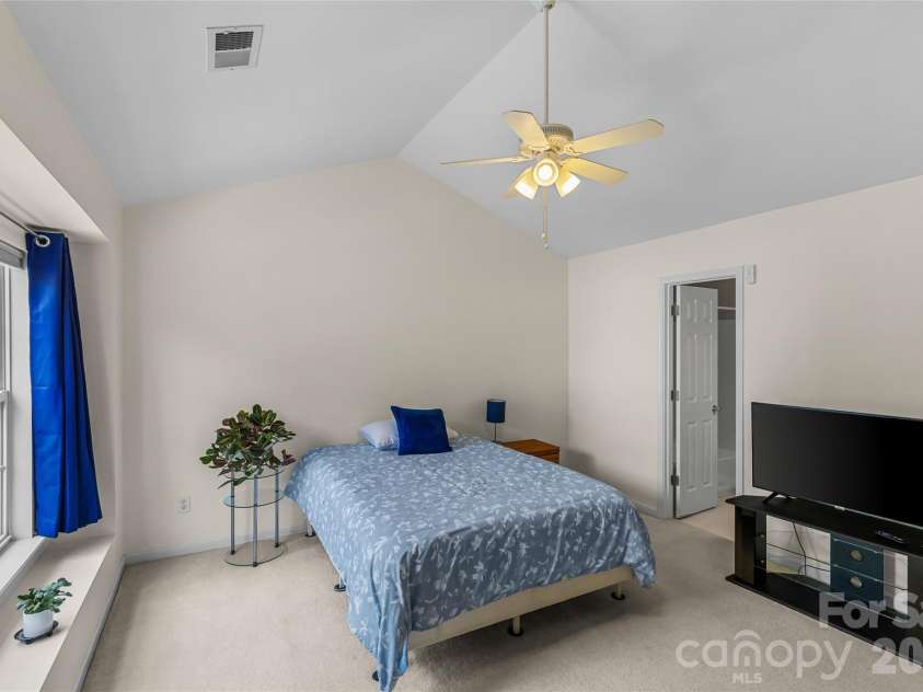 8733 Robinson Forest Drive, Charlotte, NC 28277.  MLS# CAR4366546, YatesRealty ID 24643. Bedroom 1