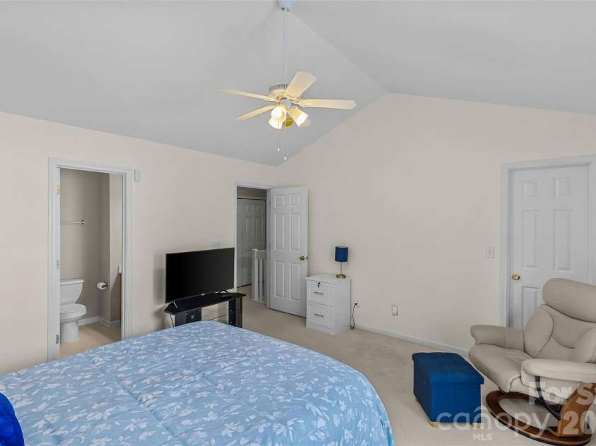 8733 Robinson Forest Drive, Charlotte, NC 28277.  MLS# CAR4366546, YatesRealty ID 24643. Bedroom 1