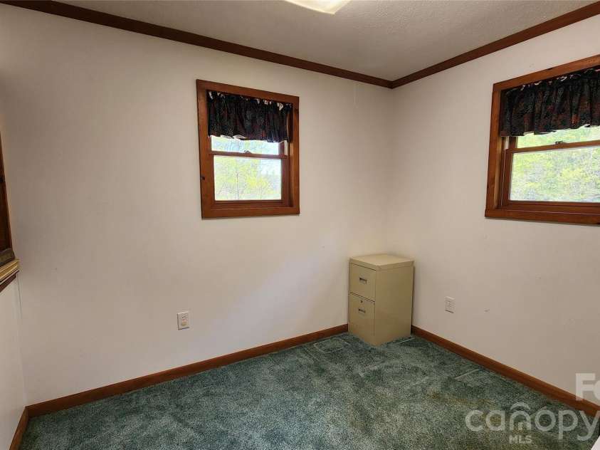 120 Fox Run Ridge Drive, Blowing Rock, NC 28605.  MLS# CAR4383428, YatesRealty ID 24644. Upstairs Bonus Room