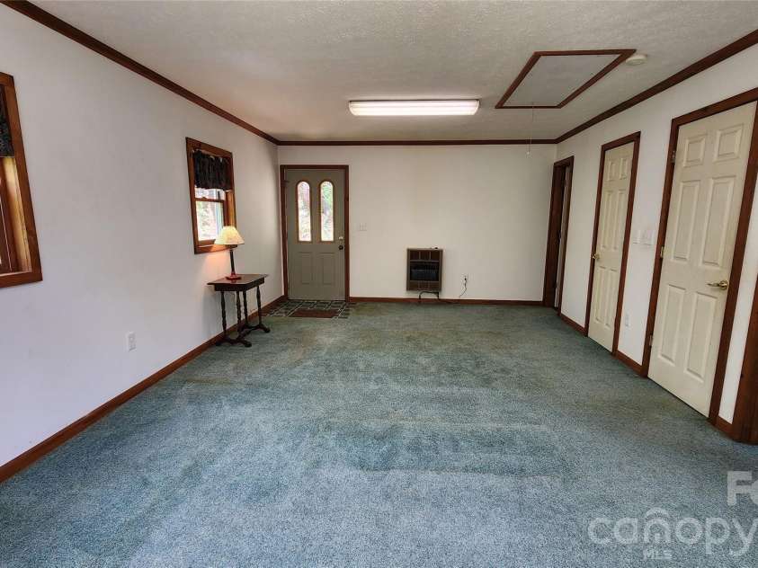 120 Fox Run Ridge Drive, Blowing Rock, NC 28605.  MLS# CAR4383428, YatesRealty ID 24644. Upstairs den has large storage closet