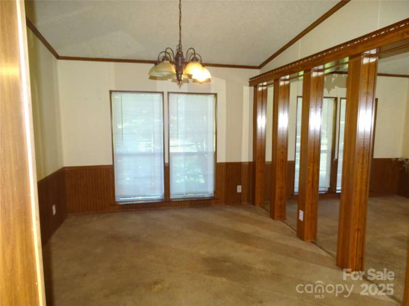 113 Dillon Street, Winston Salem, NC 27107.  MLS# CAR4277547, YatesRealty ID 24645. Dining room