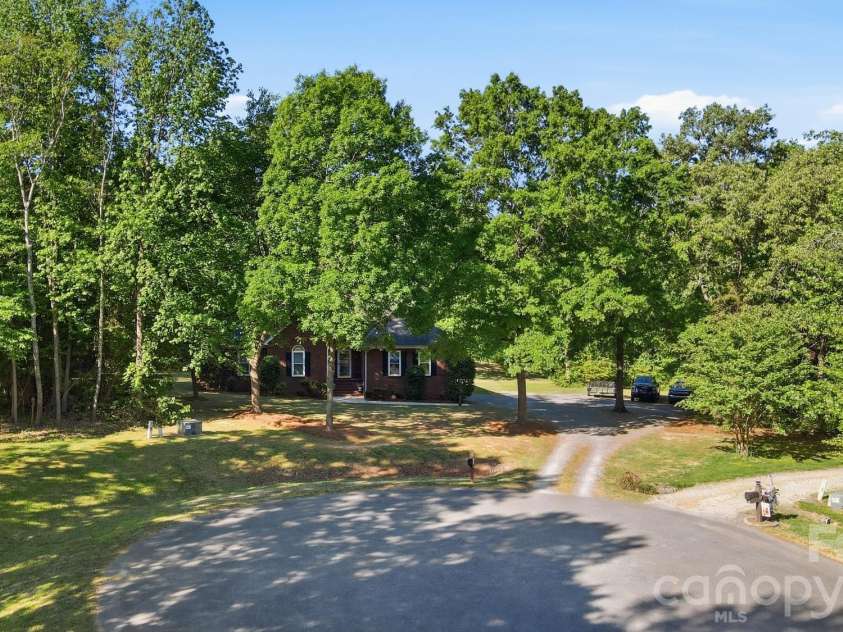 400 Arminius Court, Monroe, NC 28110.  MLS# CAR4363934, YatesRealty ID 24645. 