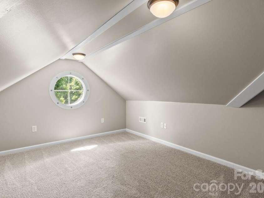107 Jib Lane, Mooresville, NC 28117.  MLS# CAR4382872, YatesRealty ID 24646. 3rd Floor second bonus room