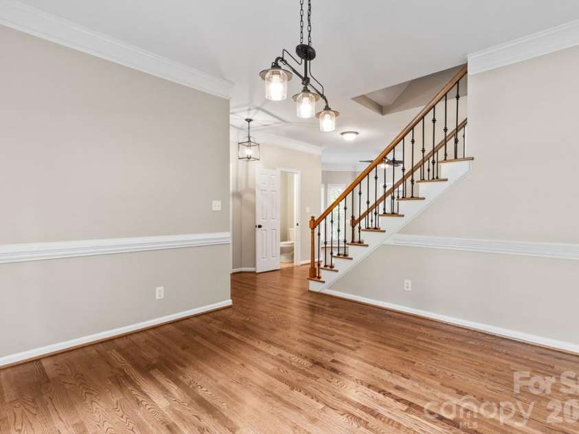 107 Jib Lane, Mooresville, NC 28117.  MLS# CAR4382872, YatesRealty ID 24646. Formal dining room