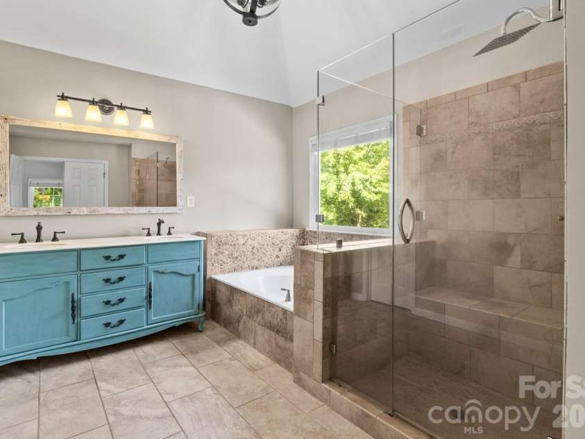 107 Jib Lane, Mooresville, NC 28117.  MLS# CAR4382872, YatesRealty ID 24646. Primary Bathroom