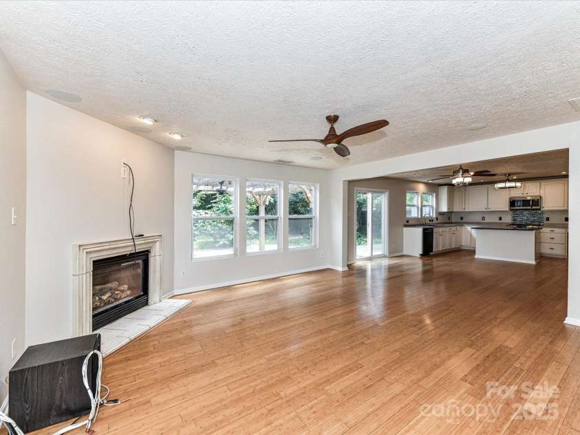 14307 Hartwell Farm Drive, Charlotte, NC 28278.  MLS# CAR4272363, YatesRealty ID 24646. 