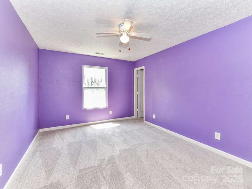 14307 Hartwell Farm Drive, Charlotte, NC 28278.  MLS# CAR4272363, YatesRealty ID 24646. 