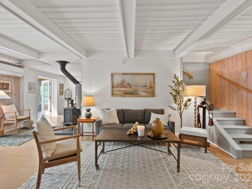 20 Pickens Lane, Weaverville, NC 28787.  MLS# CAR4267121, YatesRealty ID 24647. Living Room from entry