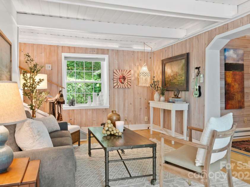 20 Pickens Lane, Weaverville, NC 28787.  MLS# CAR4267121, YatesRealty ID 24647. Living Room towards entry