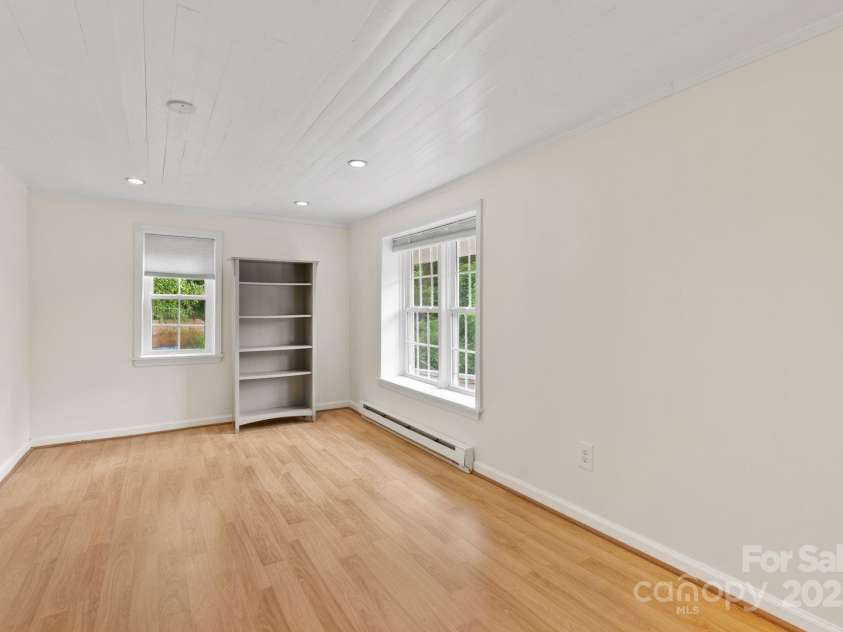 20 Pickens Lane, Weaverville, NC 28787.  MLS# CAR4267121, YatesRealty ID 24647. Upstairs bedroom south