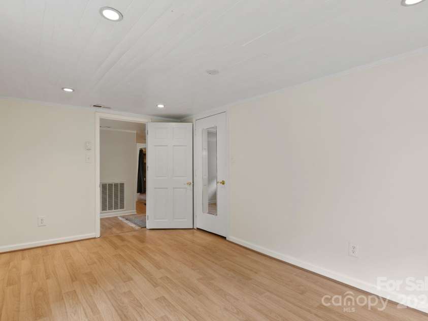 20 Pickens Lane, Weaverville, NC 28787.  MLS# CAR4267121, YatesRealty ID 24647. Upstairs bedroom south facing closet