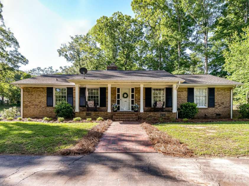 1303 Quail Drive, Monroe, NC 28112.  MLS# CAR4381770, YatesRealty ID 24648. 