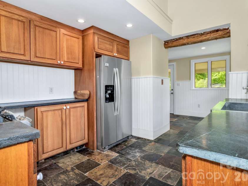 45 Sugar Cove Road, Weaverville, NC 28787.  MLS# CAR4375889, YatesRealty ID 24649. 