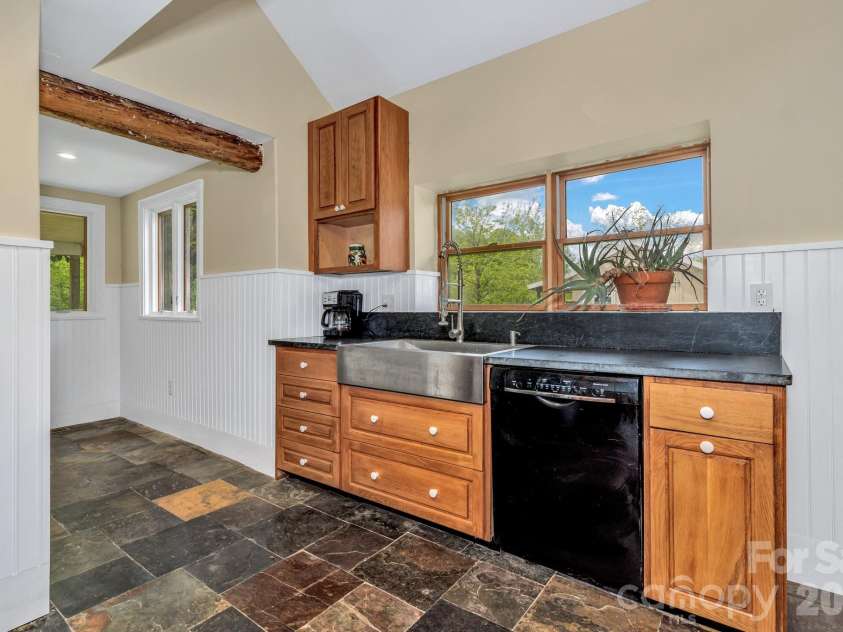 45 Sugar Cove Road, Weaverville, NC 28787.  MLS# CAR4375889, YatesRealty ID 24649. 