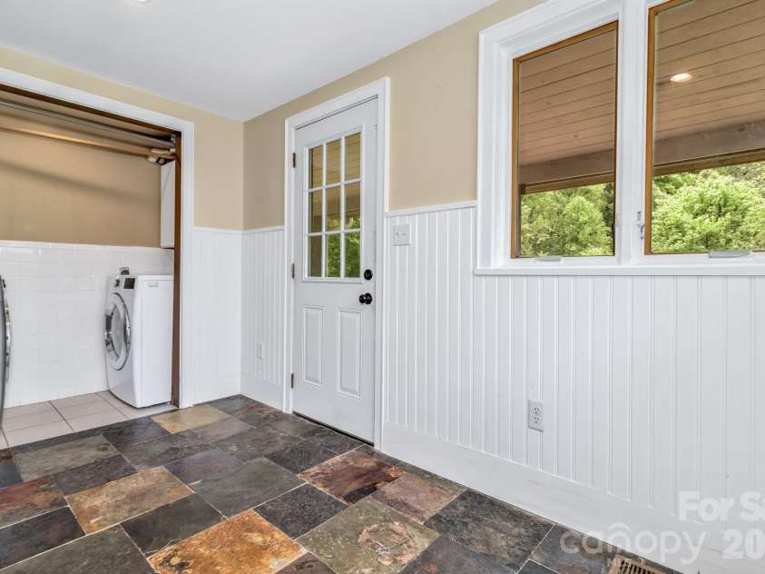 45 Sugar Cove Road, Weaverville, NC 28787.  MLS# CAR4375889, YatesRealty ID 24649. 