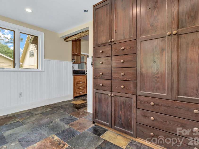 45 Sugar Cove Road, Weaverville, NC 28787.  MLS# CAR4375889, YatesRealty ID 24649. 