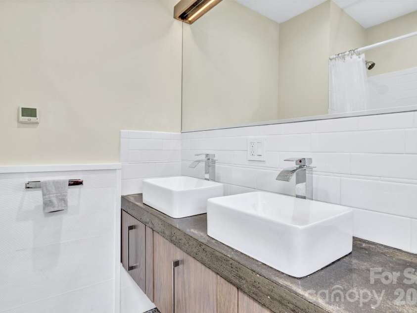 45 Sugar Cove Road, Weaverville, NC 28787.  MLS# CAR4375889, YatesRealty ID 24649. 