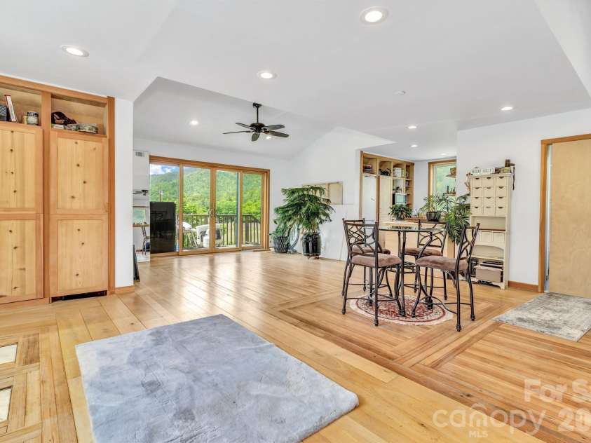 45 Sugar Cove Road, Weaverville, NC 28787.  MLS# CAR4375889, YatesRealty ID 24649. 