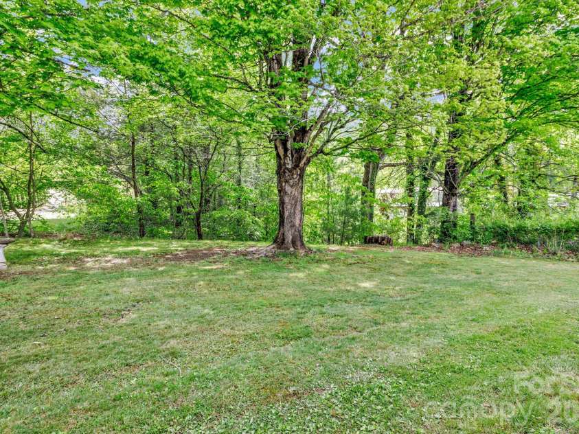 45 Sugar Cove Road, Weaverville, NC 28787.  MLS# CAR4375889, YatesRealty ID 24649. 