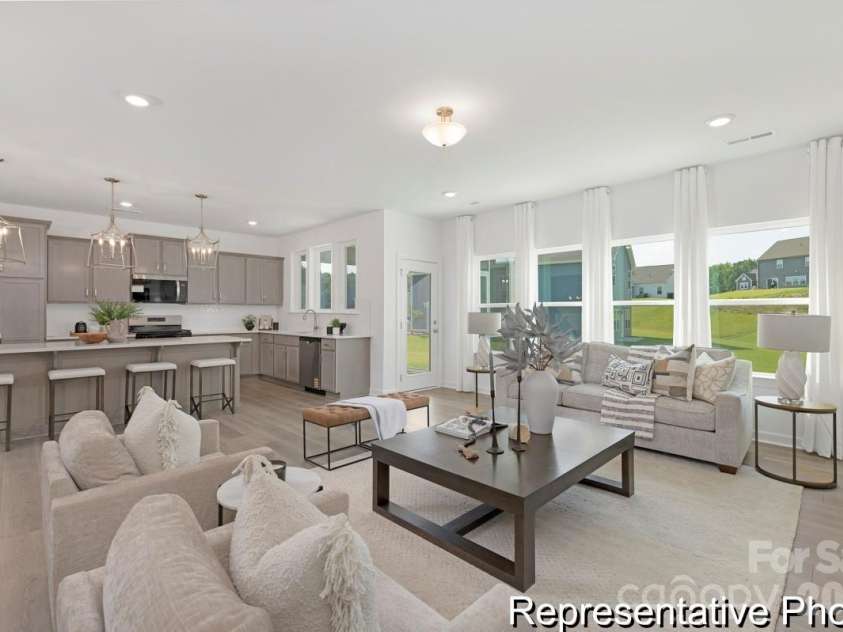 1823 Hunter Oaks Lane, Lincolnton, NC 28092.  MLS# CAR4337807, YatesRealty ID 2465. 