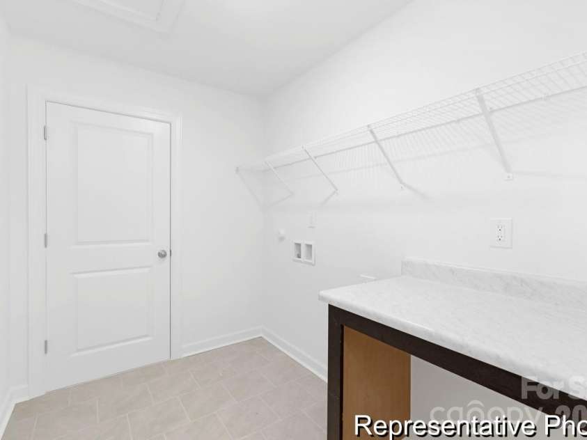 1823 Hunter Oaks Lane, Lincolnton, NC 28092.  MLS# CAR4337807, YatesRealty ID 2465. 