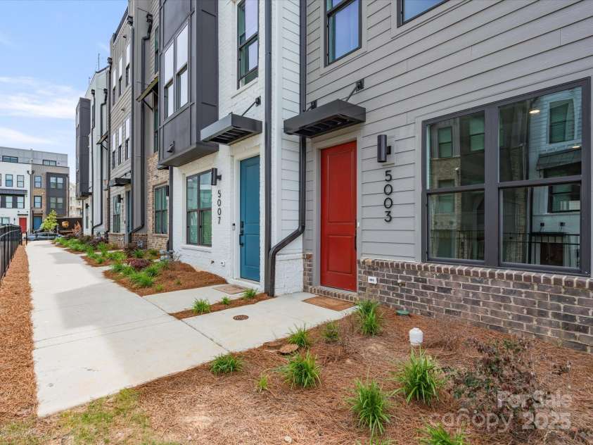 5003 Tiny Lane, Charlotte, NC 28203.  MLS# CAR4231569, YatesRealty ID 2465. 