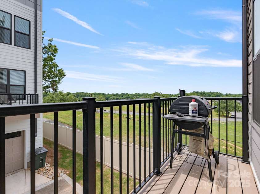 5003 Tiny Lane, Charlotte, NC 28203.  MLS# CAR4231569, YatesRealty ID 2465. 