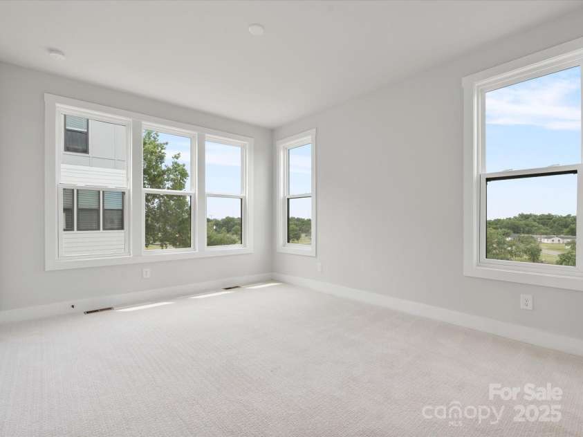 5003 Tiny Lane, Charlotte, NC 28203.  MLS# CAR4231569, YatesRealty ID 2465. 